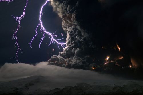 iceland volcano lightning. Iceland Volcano